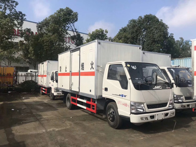 解放危險品氣瓶廂式運輸車當(dāng)?shù)?S店電話