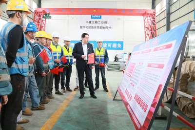 武漢創(chuàng)新黨史學(xué)習(xí) 工廠車間里的“微課堂”與數(shù)字內(nèi)容制作服務(wù)